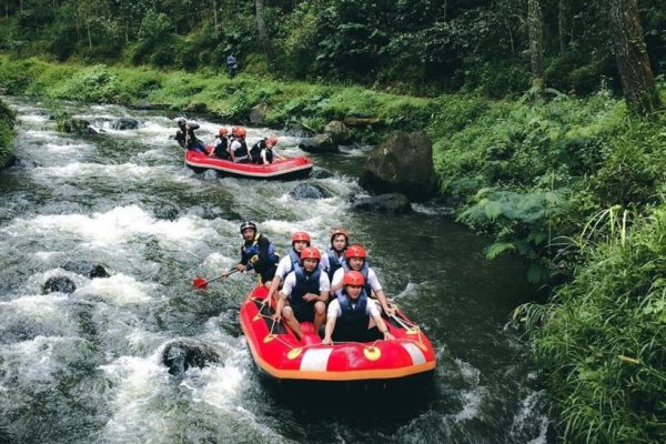 rafting (PT Bandung Outbound Adventure)